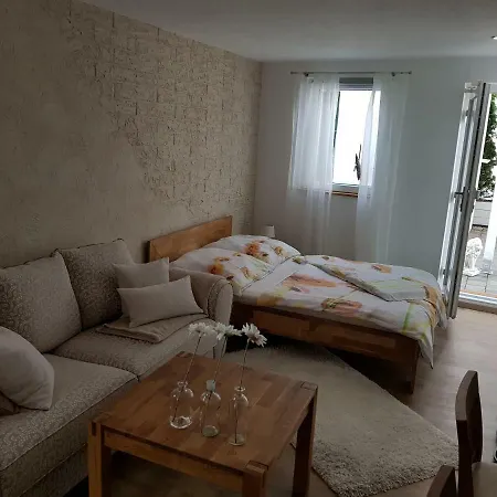 Bodensee Claudia 1 *